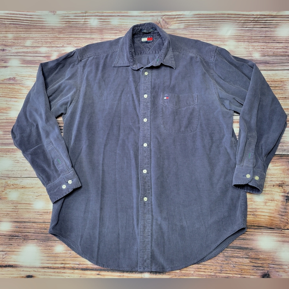 Phenomenal vintage Tommy corduroy shirt! 😍